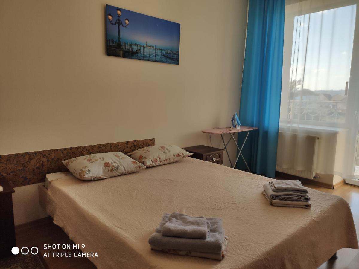 Apartments Domovik Просторная Квартира С Видом На Горы Mukacheve Bagian luar foto