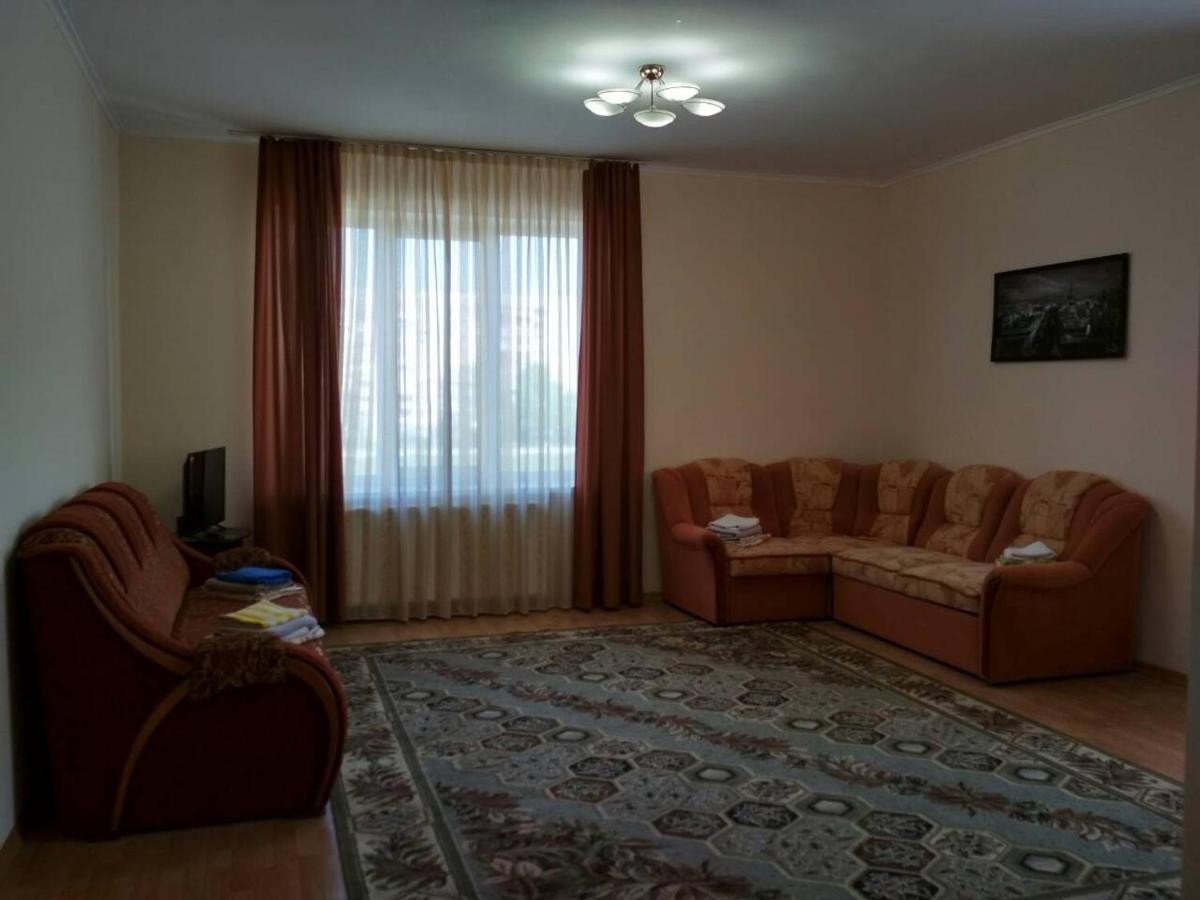 Apartments Domovik Просторная Квартира С Видом На Горы Mukacheve Bagian luar foto